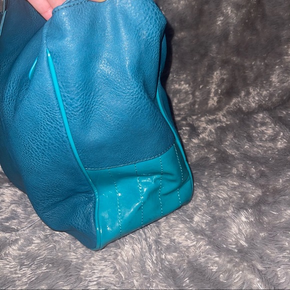 G by Guess Teal Tote - Picture 6 of 6